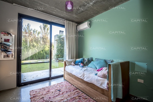 Excelente Casa De Estilo Minimalista En Barrio Privado La Arbolada - Venta- Ref: 27730