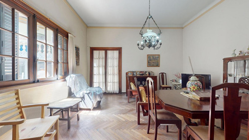 Casa En Venta En La Plata
