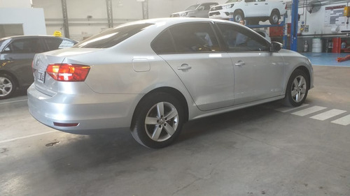 Volkswagen Vento 2.5 Advance