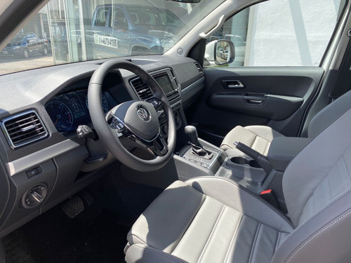 Imagen 9 de 15 de Volkswagen Amarok Highline 4x2 At 2.0 Tdi 180 Cv 2022 0km 04