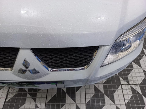 Mitsubishi Pajero Tr4 ,branca