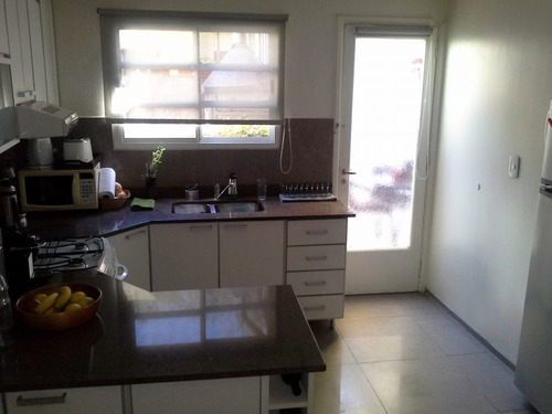 Imagen 6 de 13 de Ph Al Frente Planta Alta Con Local Comercial A La Calle..!