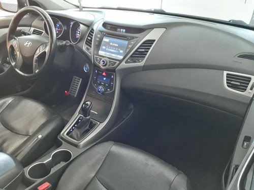 Imagem 7 de 9 de Hyundai Elantra 2014 2.0 16v Gls Flex Aut. 4p