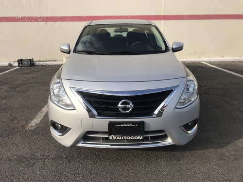 Imagen 4 de 15 de Nissan Versa 4 Puertas