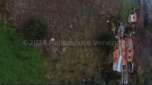 Terreno En Venta En La Colonia Tovar Cda 25-518 Yf