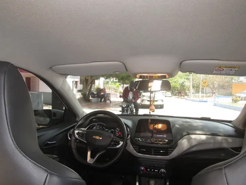 Chevrolet Onix 1.0T Premier Sedan At