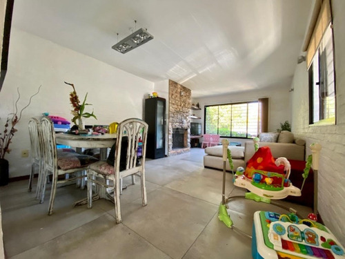 Venta Casa 3 Dormitorios Parque Miramar Fondo Verde Barbacoa