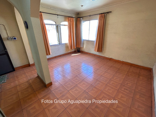 Casa Ideal Comercio Con Galpones Y Doble Salida De Vehiculos
