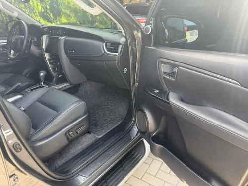 Toyota Fortuner 2.8 Srv 2023