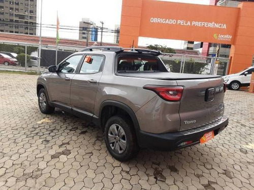 Imagem 6 de 9 de Fiat Toro 1.8 16v Evo Flex Freedom At6