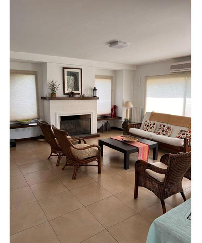 Casa En Venta En Barrio Privado La Carolina Golf Y Country Club