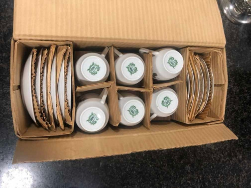 Imagen 4 de 8 de Tazas De Café Nuevo En Su Caja