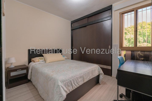 Imponente Y Moderno Ph En Venta En Los Chaguaramos. Yr25-18095. Servicio De Agua Constante, Gas Directo, Internet De Fibra Óptica Y Línea Cantv.