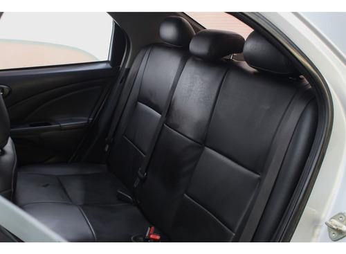 Toyota Etios 1.5 X PLUS SEDAN 16V FLEX 4P AUTOMÁTICO