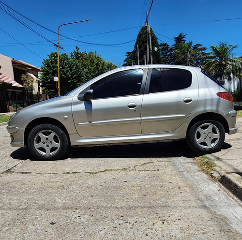 Peugeot 206 1.9 Xt Premium