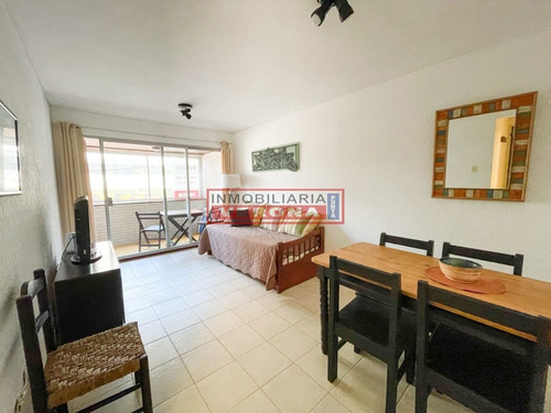 Imagen 1 de 10 de Apartamento En Venta - Zona Península
