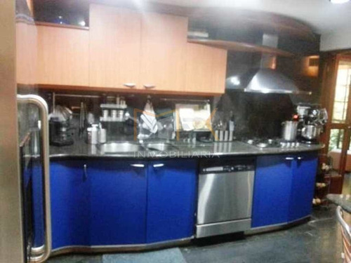 Imagen 10 de 19 de Mk Inmobiliaria Vende Precioso Townhouse En Los Naranjos El Hatillo / Manuel 04122064254