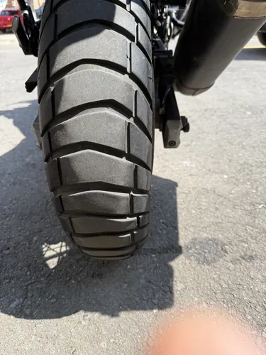 V-strom 650 Xt Modelo 2020 Color Negro