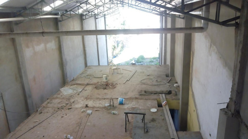 Imagen 4 de 6 de Galpón 270m2 S/lote 8x50