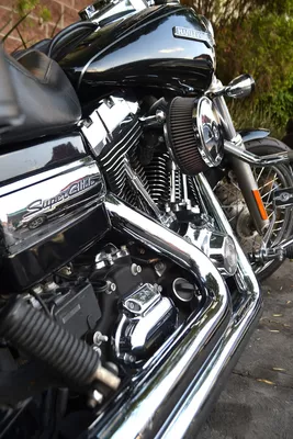 Impresionante Harley Dyna Super Glide Llena De Accesorios