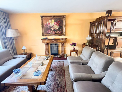Casa En Venta De 4 Dorm. En Las Condes