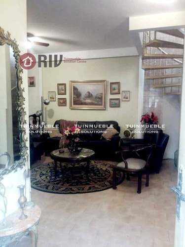 En Venta Casa Ubicada En La Urbanización Las Acacias