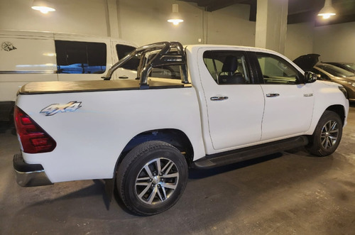 Toyota Hilux 2.8 Cd Srx 177cv 4x4