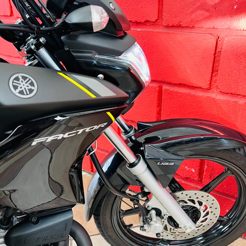 Yamaha Ybr 150 Factor Standard - 2025 - Financio - Km 5.000