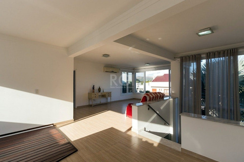 Casa Em Ipanema Com 3 Dormitórios - Lu431007