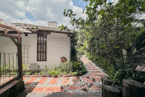 Casa En Venta En Niza. Cod V7417