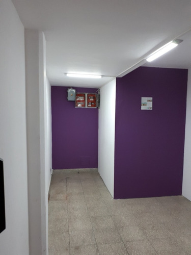 Imagen 11 de 13 de Venta Local En Isidro Casanova
