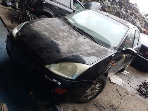Sucata Ford Focus Sedan 2.0 L Fc 2001 (somente Peças)