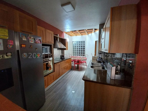 Casa Amoblada En La Trinidad Mls #25-1356