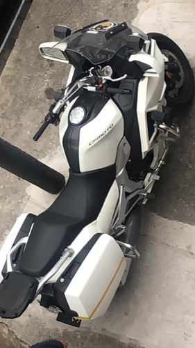Imagen 3 de 7 de Cf Moto 650 Police Edition
