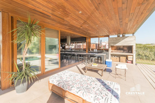 Imagen 12 de 30 de Excelente Casa 4 Dormitorios En Venta - San Sebastian
