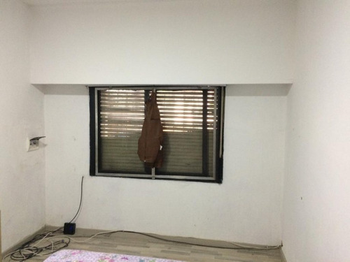 Imagen 9 de 13 de Permuta - Importante Galpon En F.o.t 2 En Venta - Moron Centro