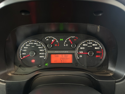 Fiat Strada 1.8 MPI ADVENTURE CD 16V FLEX 3P MANUAL