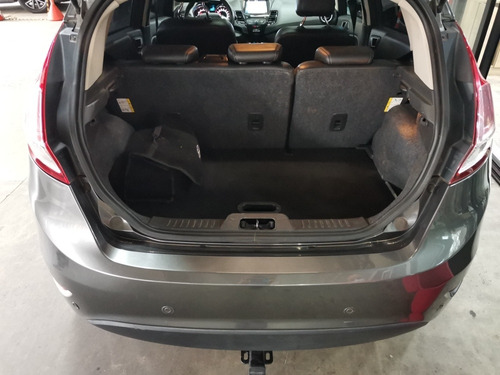 Ford Fiesta 2016 1.6 Hatchback Titanium