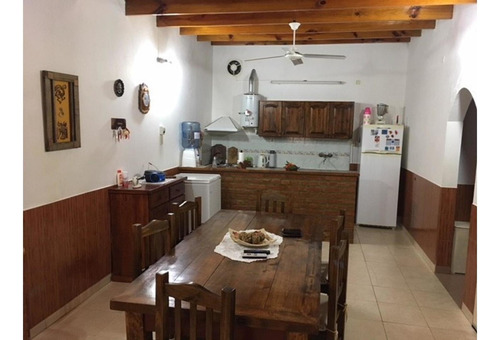 Imagen 2 de 12 de Casa En Barrio Los Pioneros
