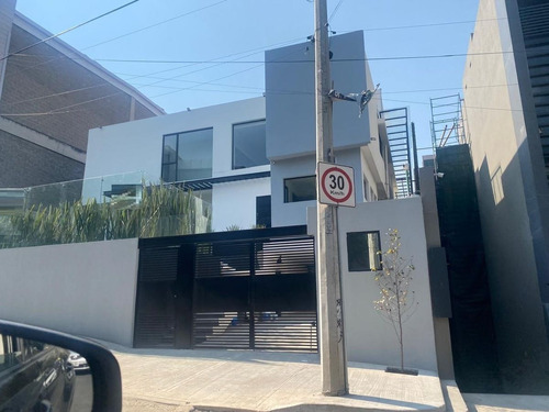 Casa En Renta Con Uso De Suelo Para Oficinas En Lomas De Chapultepec