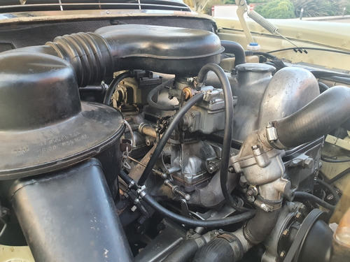 Mercedes-benz 200 (w110)