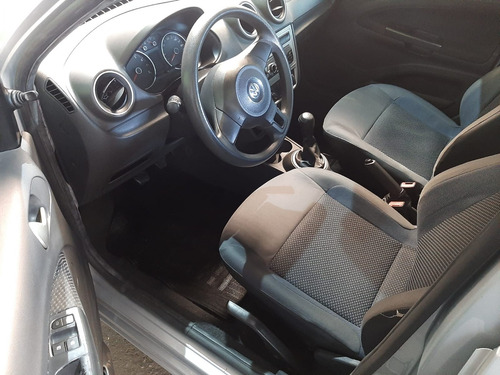 Imagem 14 de 14 de Volkswagen Voyage Trendline 1.6 Prata 2015