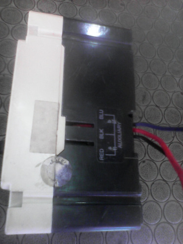 Breakers Cutler Hamer 2x15 Amp Con Remoto (Usado)