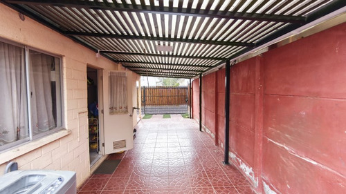 Casa Aislada 2d + Escritorio Condominio Los Maitenes 3