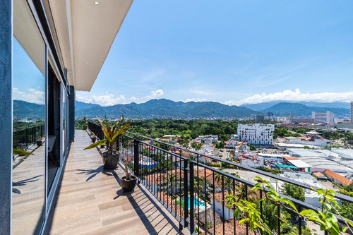 Departamento En Venta En Colonia Zona Hotelera Norte, Puerto Vallarta, Jalisco