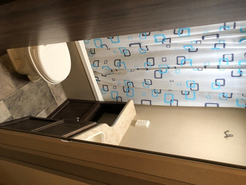 Imagen 13 de 15 de Motor Home Casa Rodante 2016 Coleman 28 Pies Trailer Home Ac