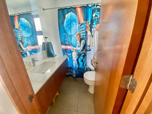 Imagen 15 de 27 de Casa En Condominio Av. La Dehesa Cercana A Colegio Huinganal