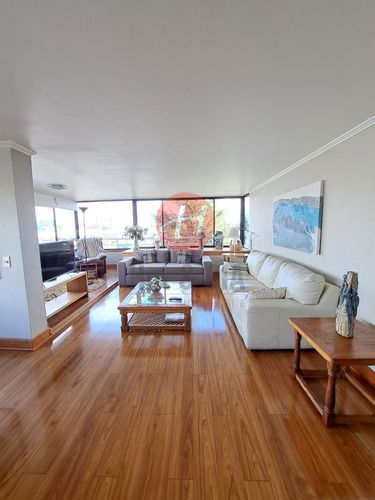 Departamento En Venta De 3 Dorm. En Temuco
