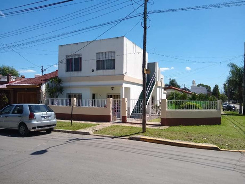 Imagen 1 de 14 de Casa Para 2 Familias En Venta En Moron Sur