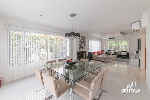 Imagen 7 de 30 de Excelente Casa 2 Plantas, 4 Dormitorios En Venta, Piscina, Parque - Cadaques (funes Hills)